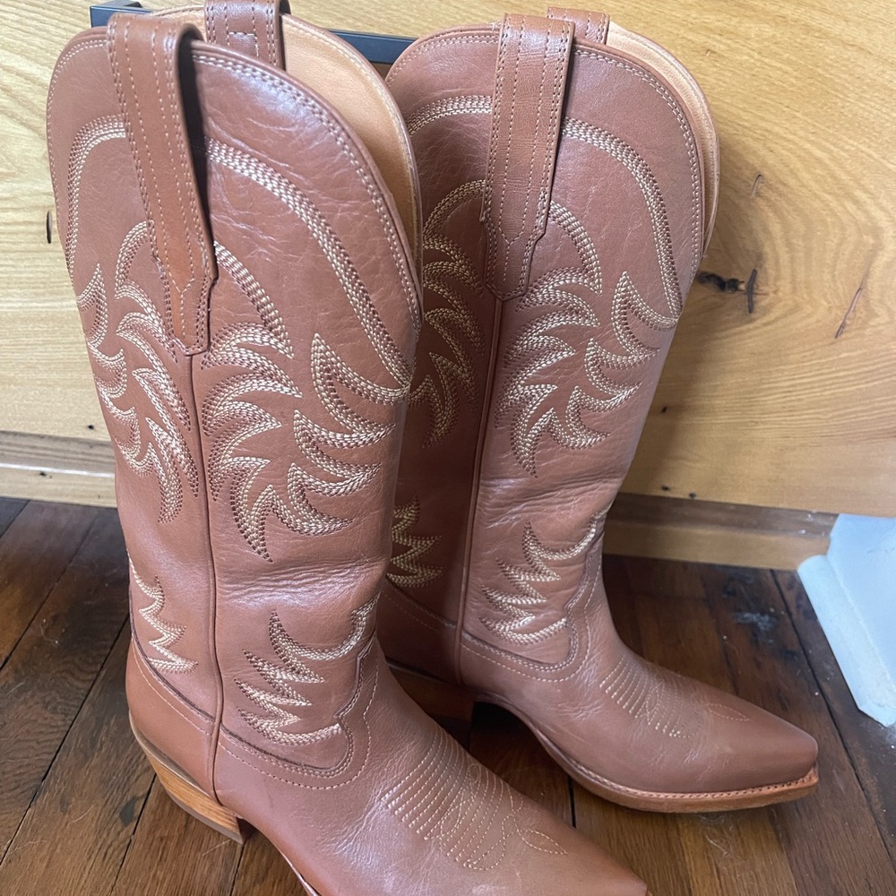 The Annie Tecovas Cowboy Boots!
